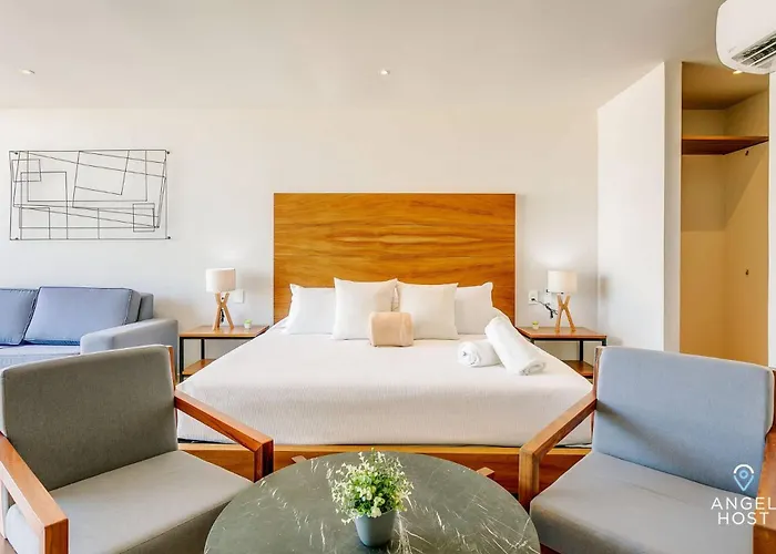 Ocean-view W Rooftop Pool & Gym Apartamento